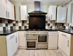 Kitchen- click for photo gallery